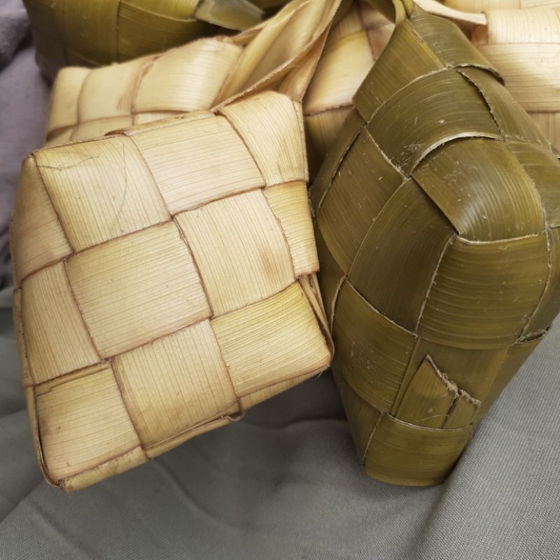 

Ketupat Matang Azwa Asli!