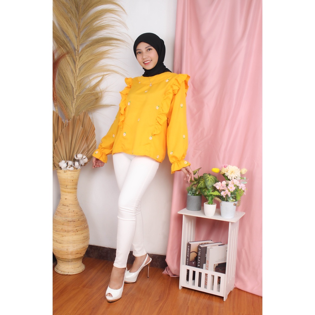 RX Fashion - Ezra Daisy Blouse / Blooming Daisy / Kemeja Vivia