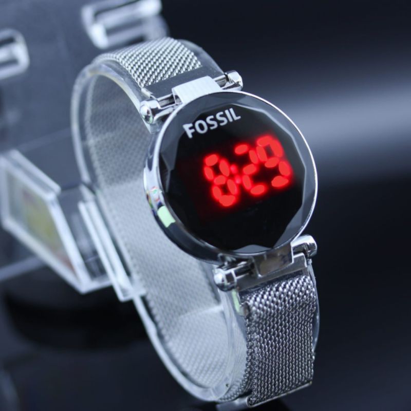 JAM TANGAN FOSSIL LED TOUCHSCREEN MAGNET