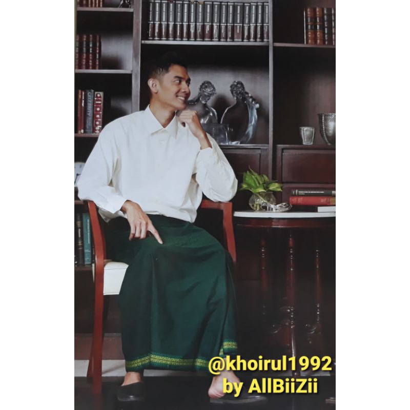 Sarung Istimewa Songket Dobby Halus Gajah Gunung Sarung Bermotif Premium.