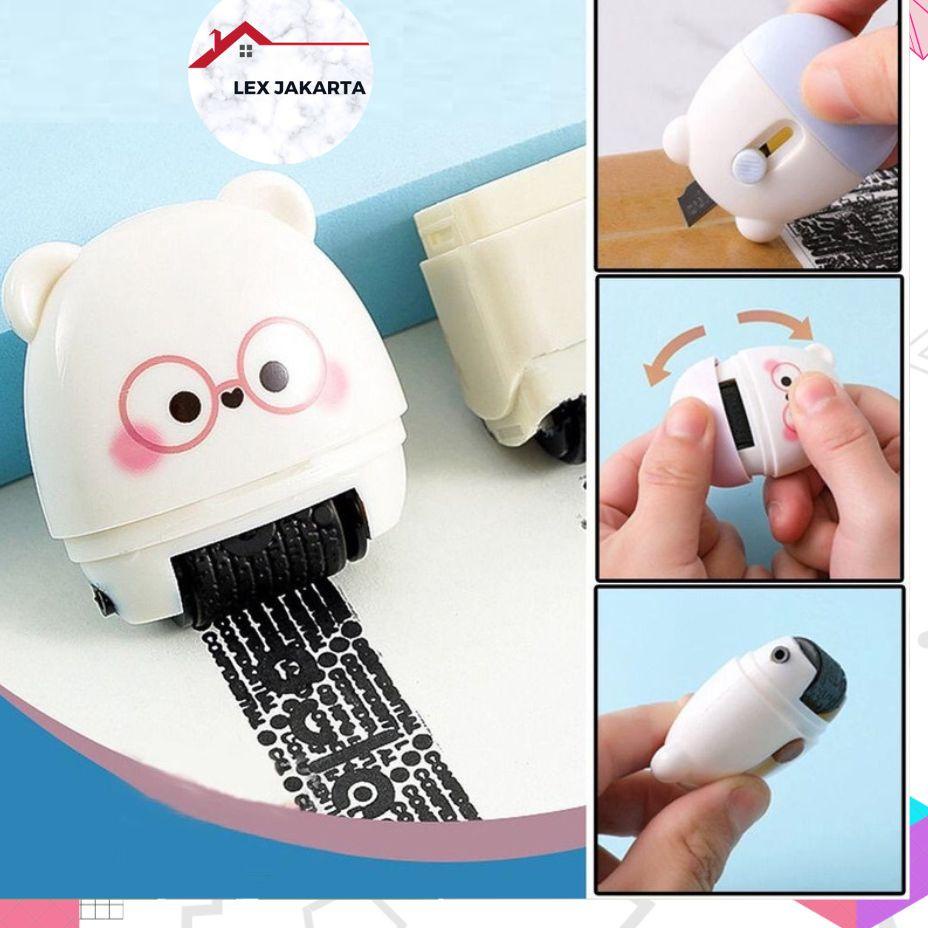 

KODEe3E8q--LEXJAKARTA Roller Stempel Cutter Mini 2 In 1 / Cutter Stempel Pelindung Data Alamat / Stempel Data Paket / Stempel Pelindung Data Pribadi Motif Bear / Roller Stempel / Stamp Roller / Stamp Cutter
