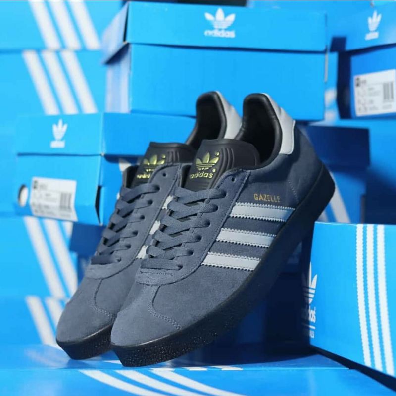 Sepatu Adidas Casual Gazelle Purple