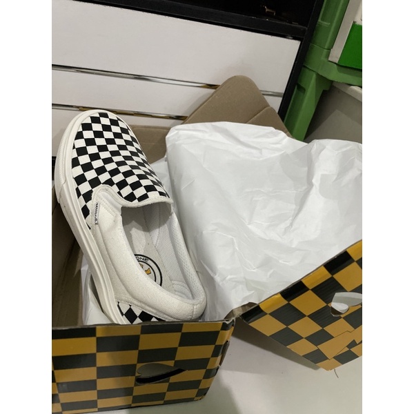 Sepatu MinusOne Size 37