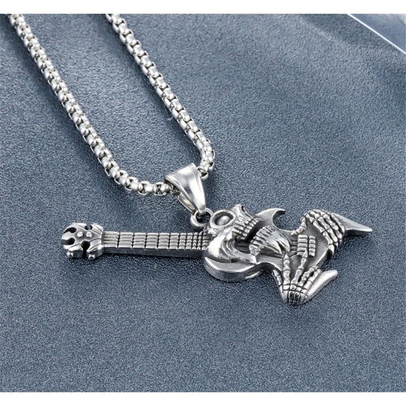 2022 Kalung Liontin Tengkorak Gitar Bahan Titanium Steel Gaya Retro Punk Rock Eropa Amerika Untuk Pria
