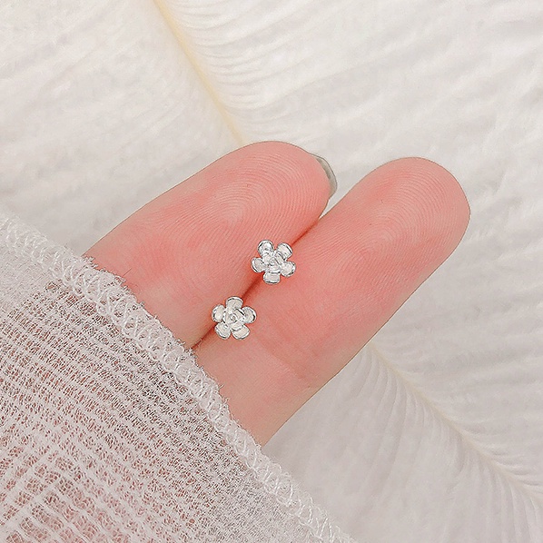 Magic789 S925 Silver Tiny Sakura Stud Earrings for Women Girls Chic Fashion Ear Jewelry