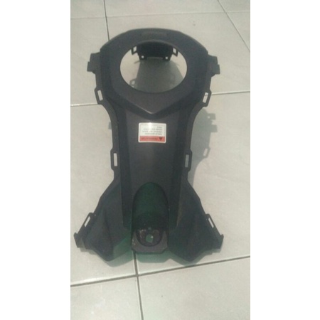 cover tengah tangki mt25