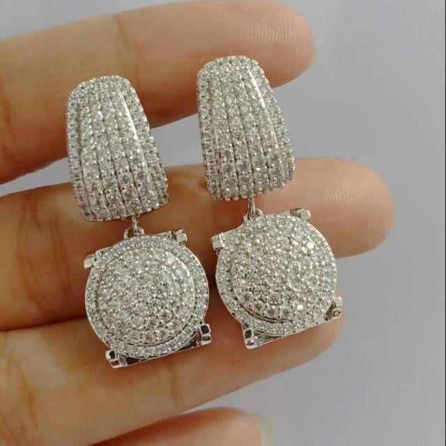 Anting mewah Replika berlian eropa.
