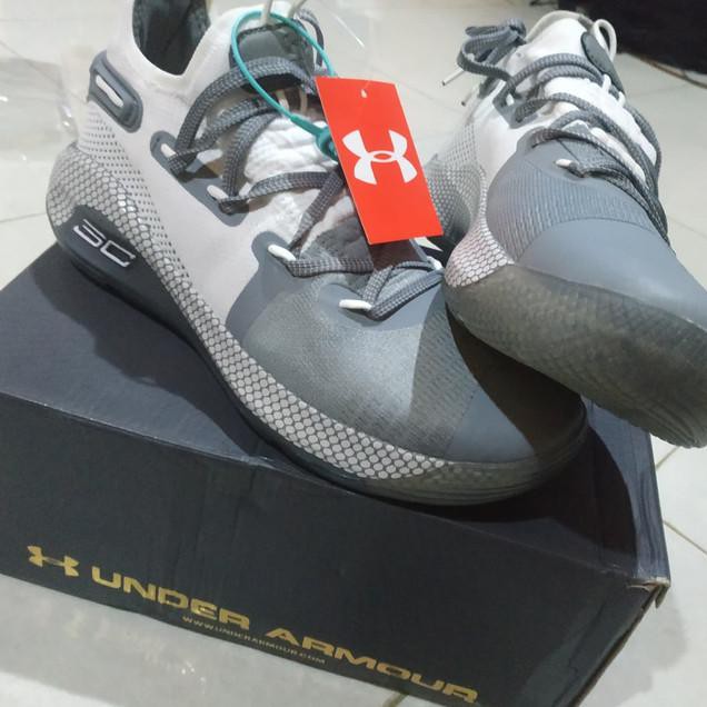 ✨ ON SALE SNEAKERS PRIA✨ UNDER ARMOUR CURRY 6 GREY ,SEPATU COWOK SEPATU OLAHRAGA SEPATU MURAH