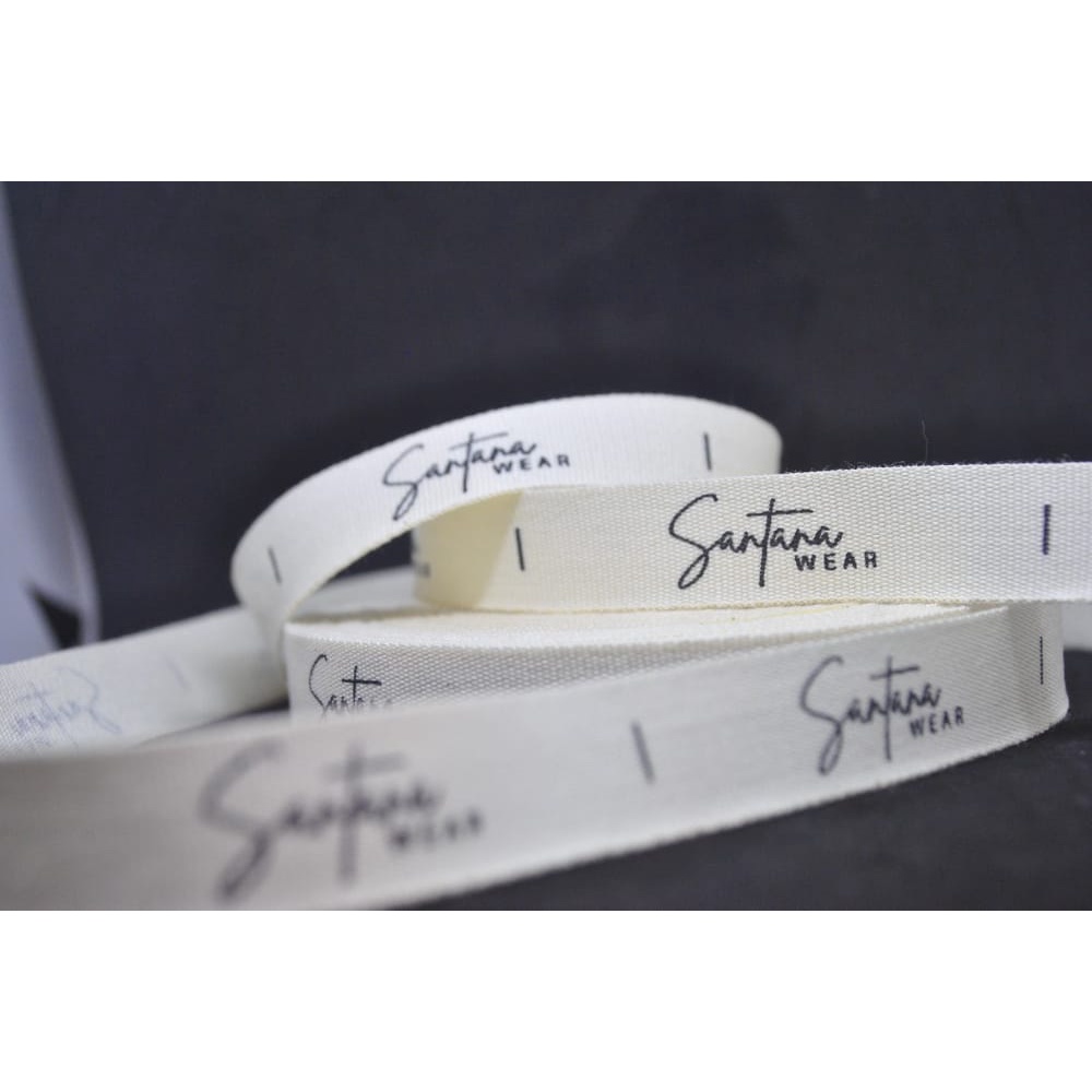 

Label Baju / Label Hijab / Label Nama / Label Woven / Label Souvenir / Label Custom Free Desain