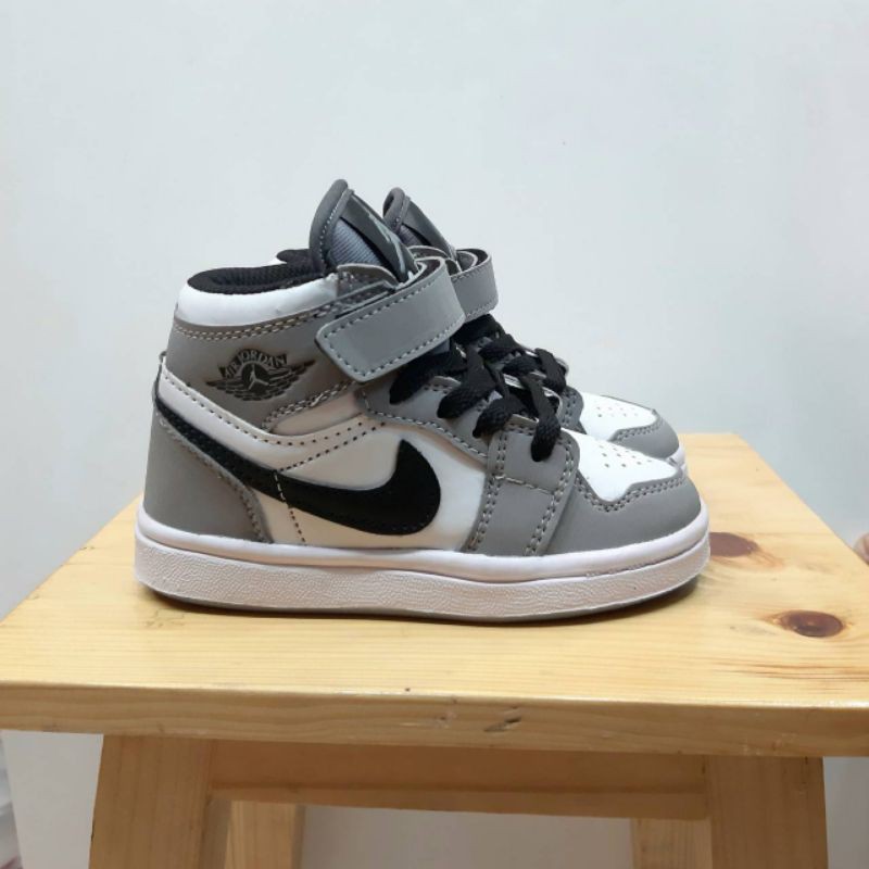 SEPATU ANAK JORDAN SMOKE GREY PREMIUM HIGH QUALITY SEPATU NIKE ANAK JORDAN ABU ABU