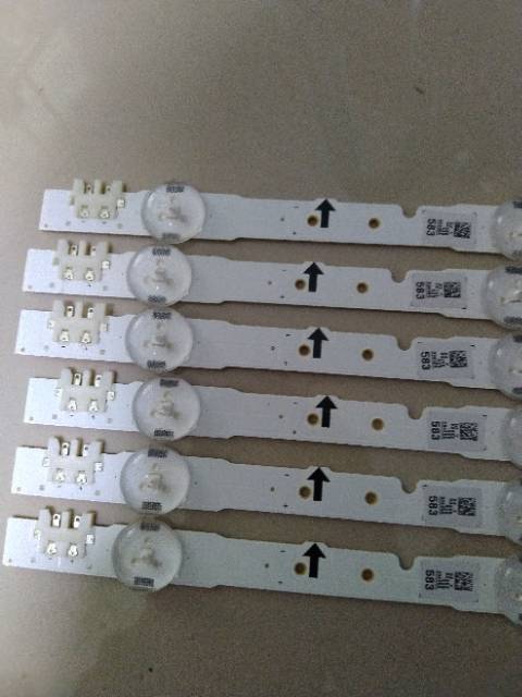 BACKLIGHT SAMSUNG 7 KANCING 3 VOLT D4GE-320DC0-R2[14.01.11] ORIGINAL-1