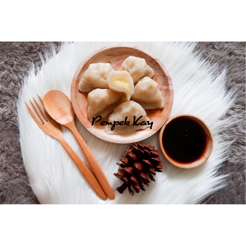 

Pempek Telor Kecil Vacum isi 10 pcs