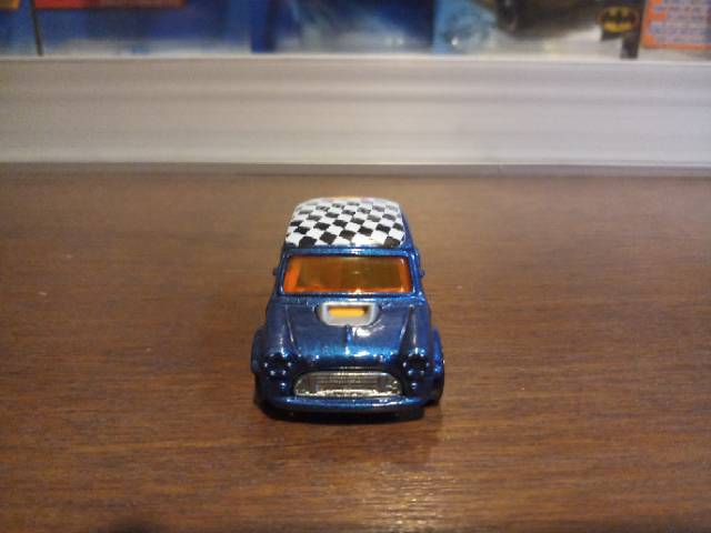 Hot Wheels Mini Cooper - Morris mini - Blue Roll Bar Oranye Loose