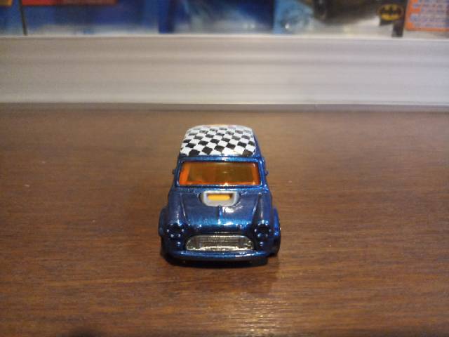 Hot Wheels Mini Cooper - Morris mini - Blue Roll Bar Oranye Loose