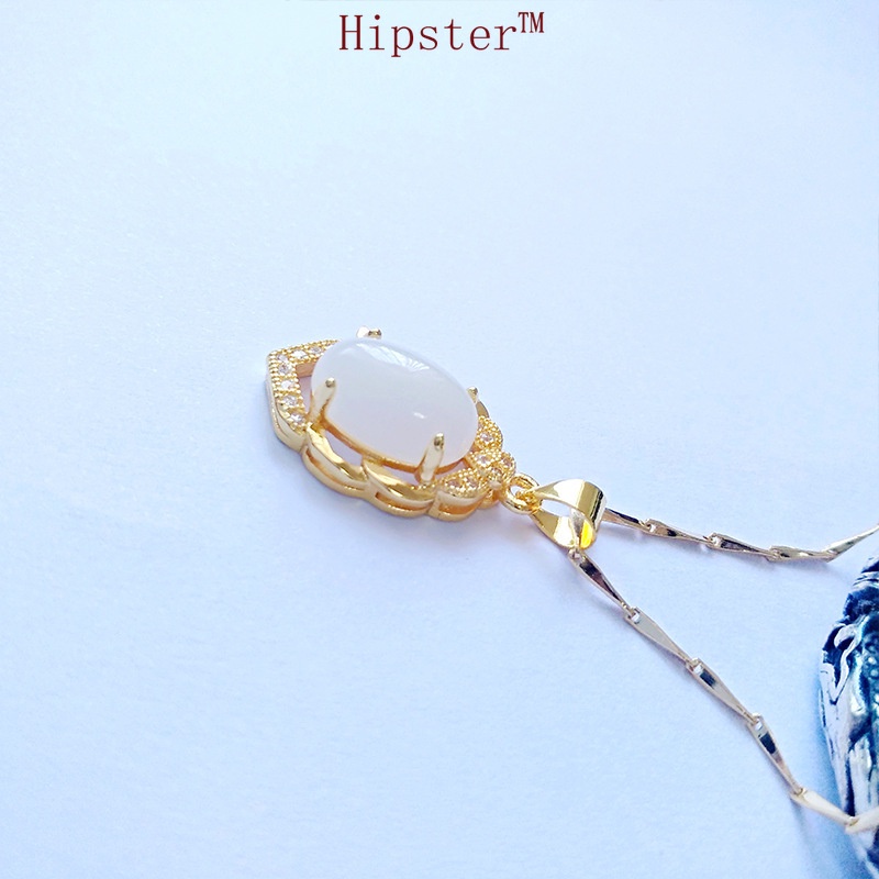 Vintage Hot Sale Golden White Jade Jeweled Pendant Temperament Wild Clavicle Chain