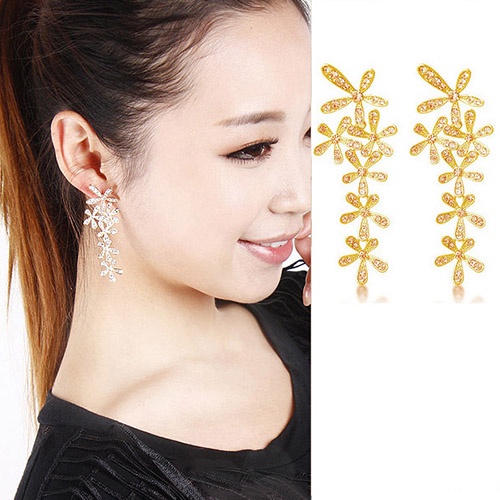 Hu Hu Hu Hu Hu Alat Bantu Pasang Kacamata♡ Anting Tusuk Gantung Panjang Wanita Desain Bunga Snowflake Hias Berlian Imitasi Untuk Pernikahan