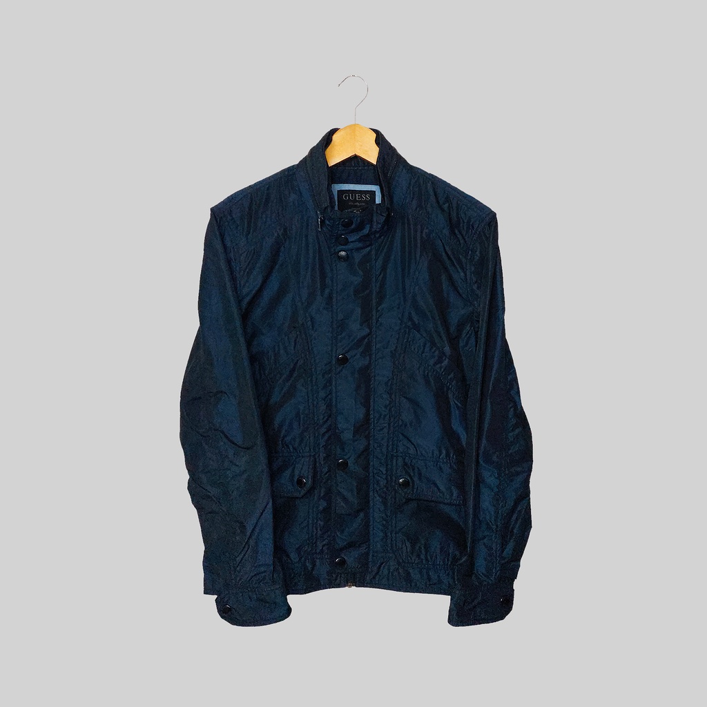 Jaket Guess