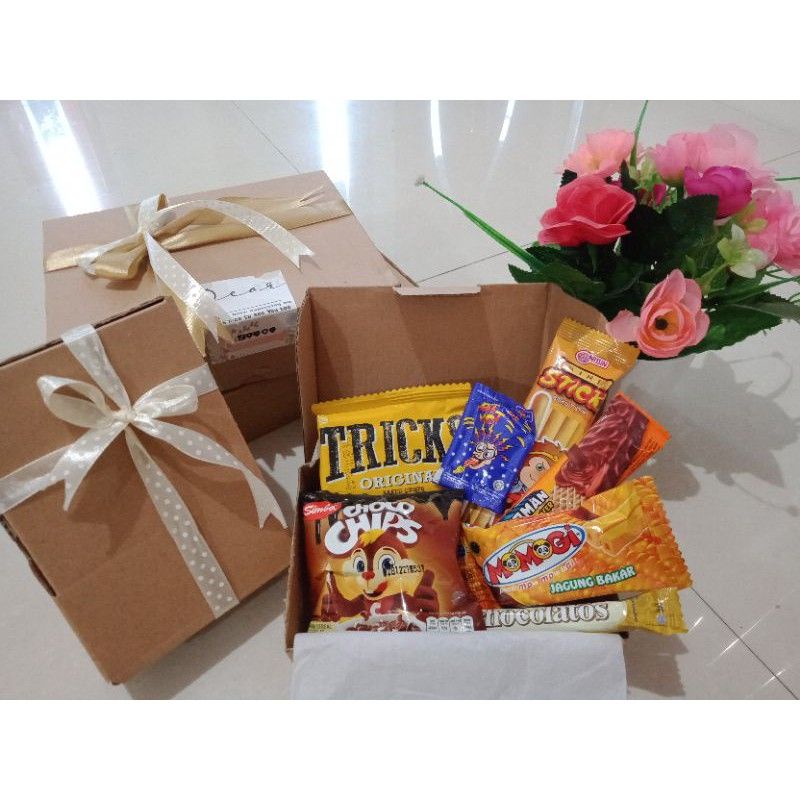 

HAMPERS JAJAN MURAH/HAMPERS LEBARAN/HAMPERS MURAH/HAMPERS ULANG TAHUN/HAMPERS WISUDA/GIFT BOX/SNACK BOX