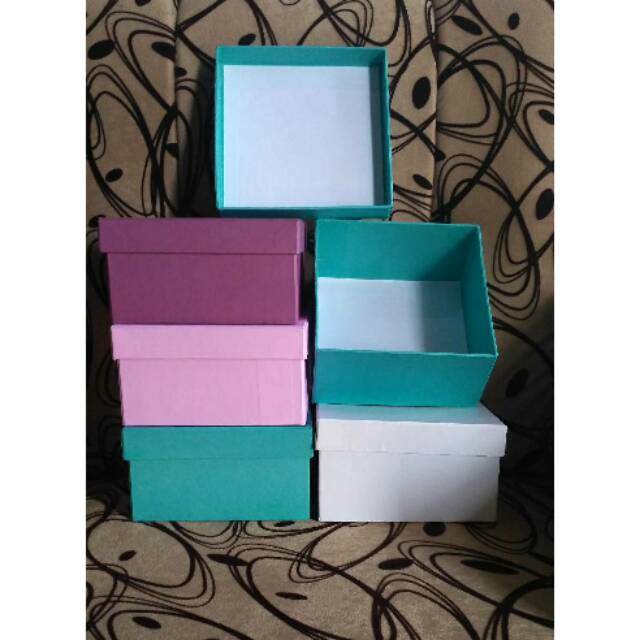 

Giftbox murah !! Box kotak / kotak kado