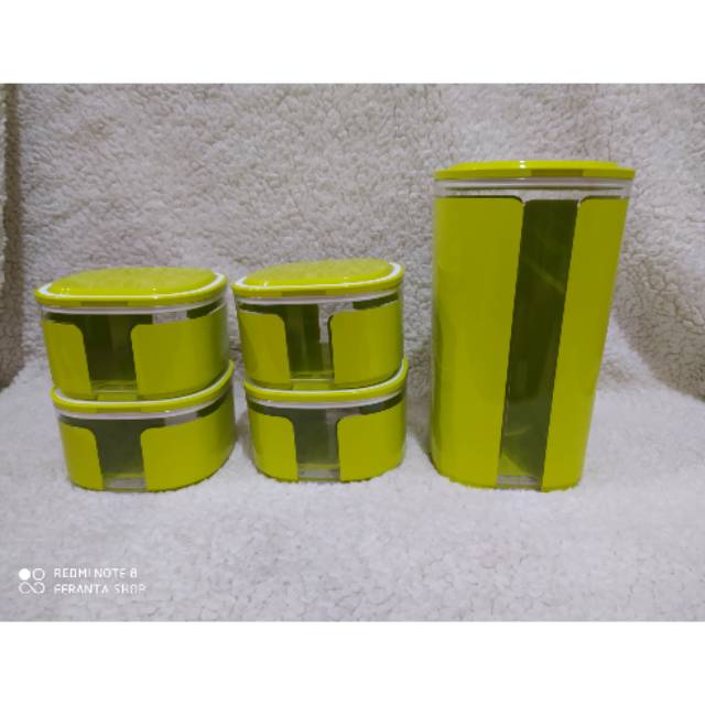 Window canister hijau tupperware activity