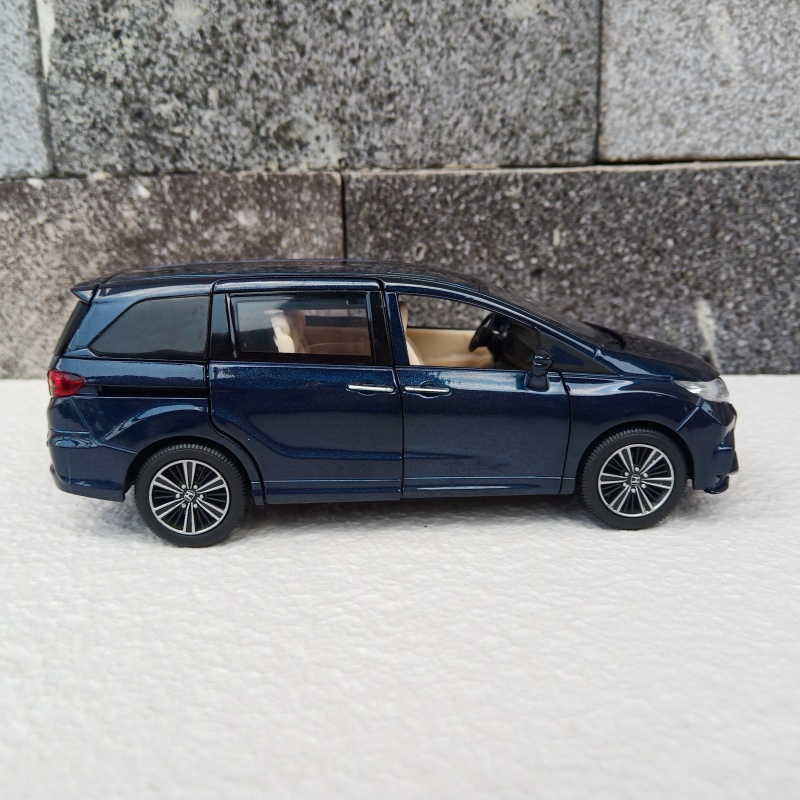 HONDA ODYSSEY Parfume Pewangi Pengharum Mobil Parfum Pajangan Miniatur Diecast Mobil