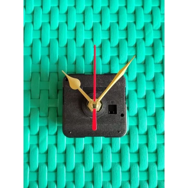 mesin jam dinding berdetak jarum waru kecil