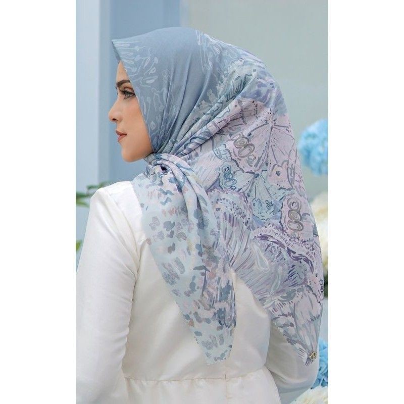 READY Farsha Aqua Buttonscarves