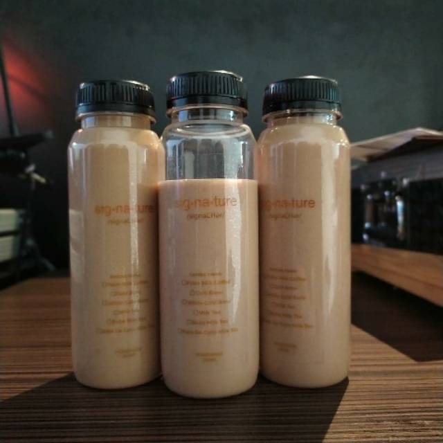 

Signature Kopi Susu Gula Aren / Palm Milk Coffee 1 Liter