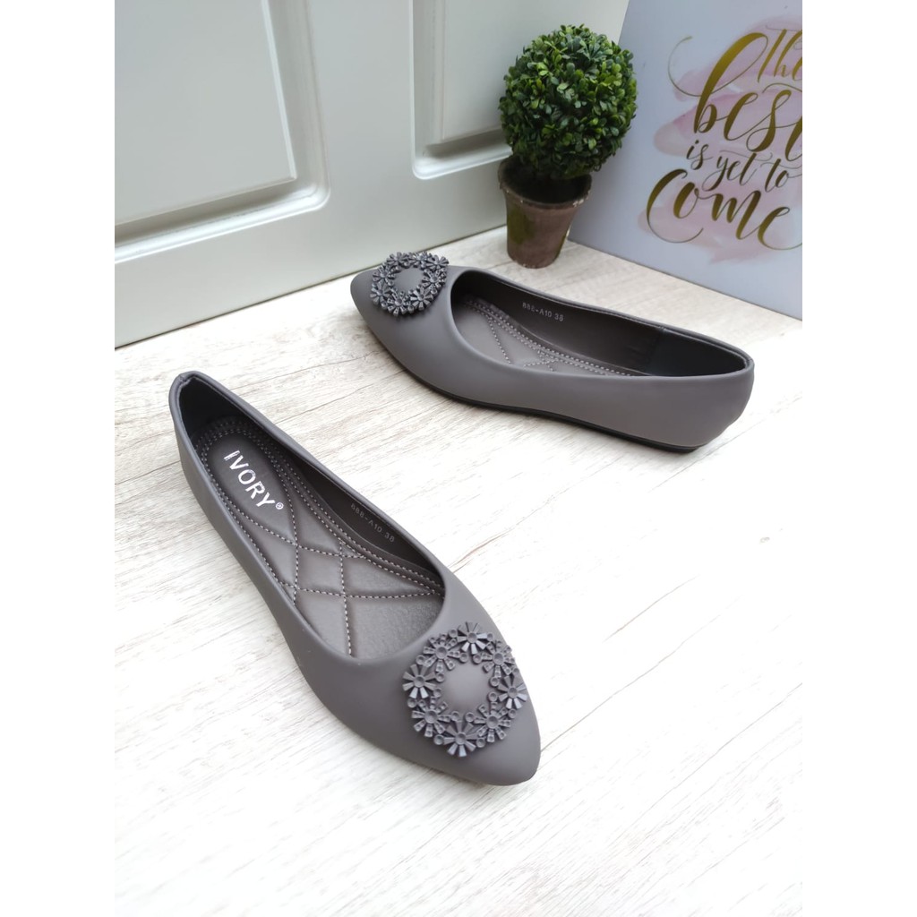 IVORY Sepatu Wanita Flatshoes Import Termurah 888-A10