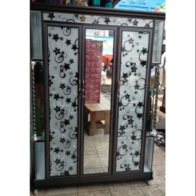 LEMARI PAKAIAN PALEMBANG