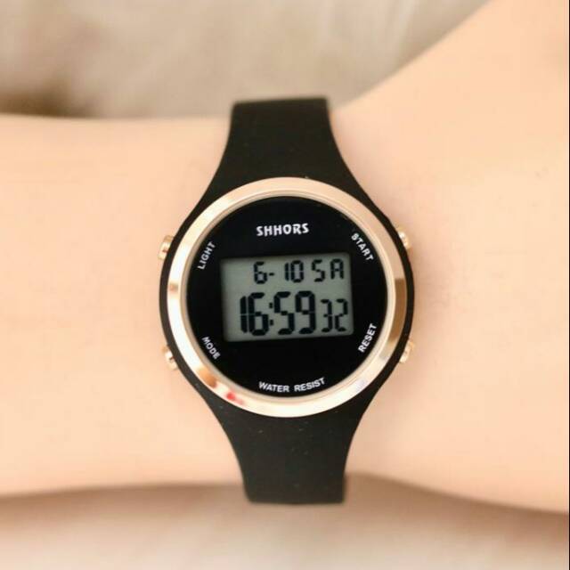 JAM TANGAN CEWEK/WANITA SHHORS DIGITAL KARET TERBARU ELEGANT HARGA BERSAHABAT...