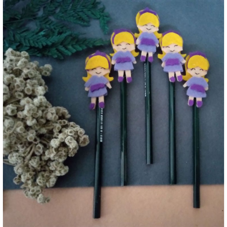 

Pensil Hias Flanel Princess 2