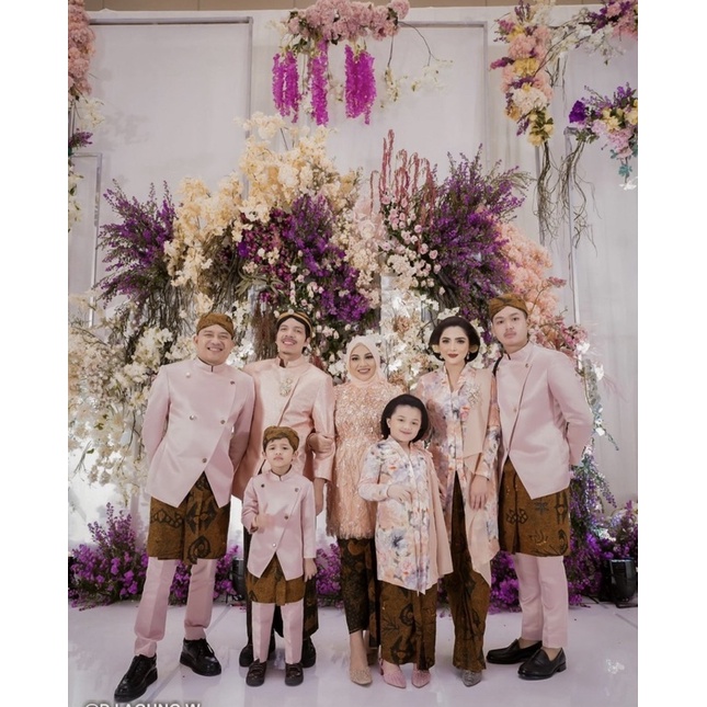 Gratis Ongkir Kebaya Kutubaru Batik Bunga Eb.66 & Wo.03 Monalisa