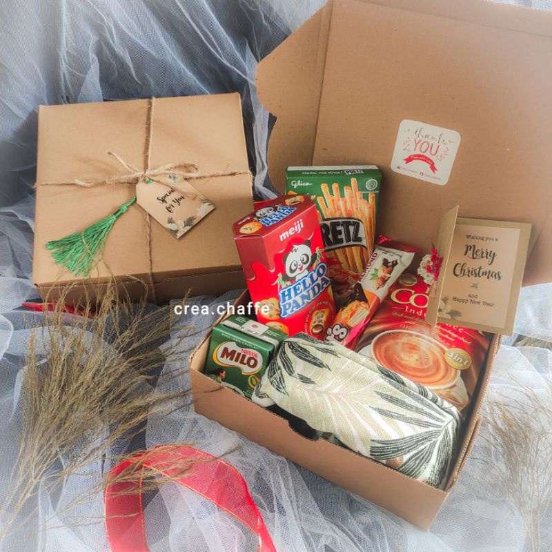 

Hampers ulang tahun cookies + totebag || Gift boxbkado wisuda, ulangtahun