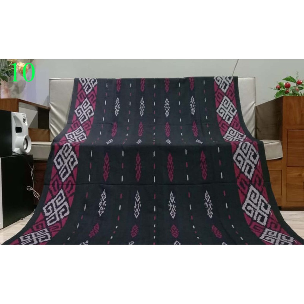 BLANKET ETNIK NUSANTARA KAIN TENUN MOTIF IKAT TENUN TROSO JEPARA  TENUN SUMBA TORAJA NTT