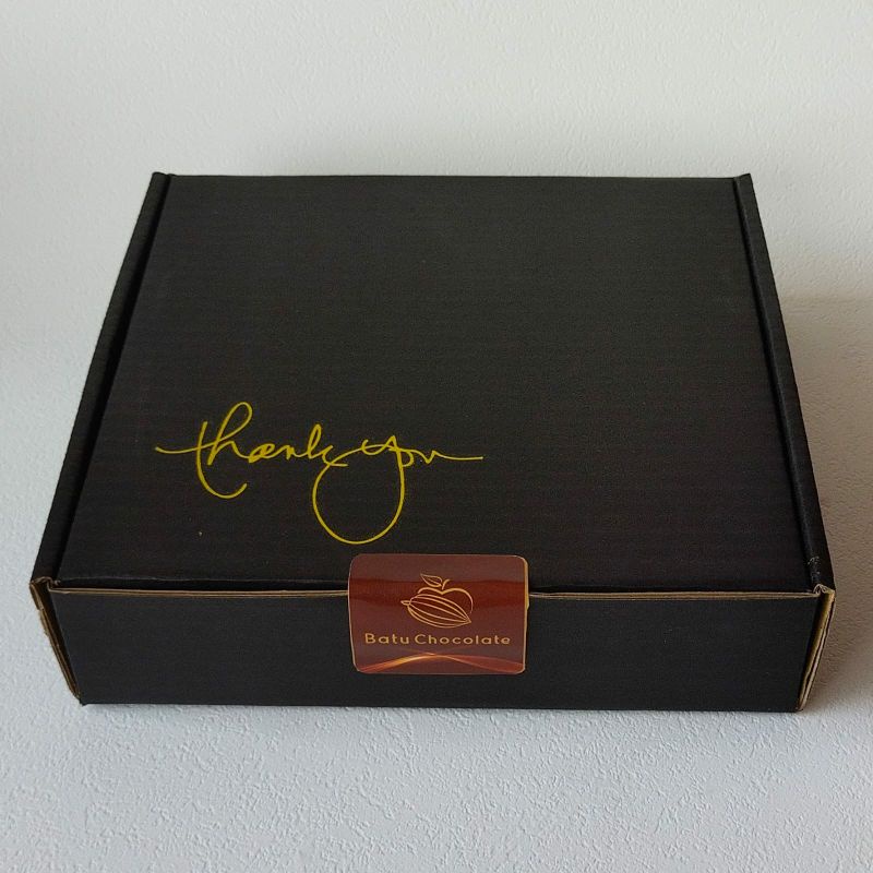 One Mandiri Sukses - Paket Box  [  A ] - Isi : Cokelat Apel , Cokelat Nangka , Dodol Apel, Cokelat Tempe Salut