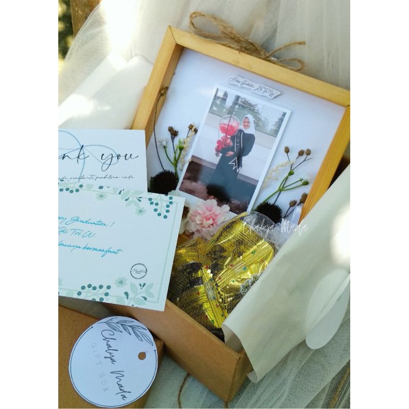 

gift box, kado wisuda, kado ultah