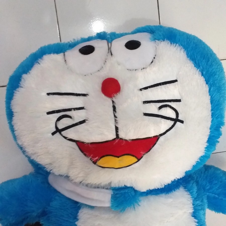 Boneka Doraemon Super Jumbo 0.8 meter / Syal Kantong Ajaib 80cm