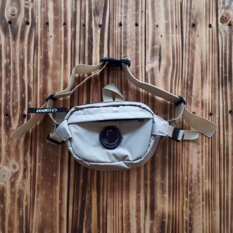 TAS PINGGANG COMPANY