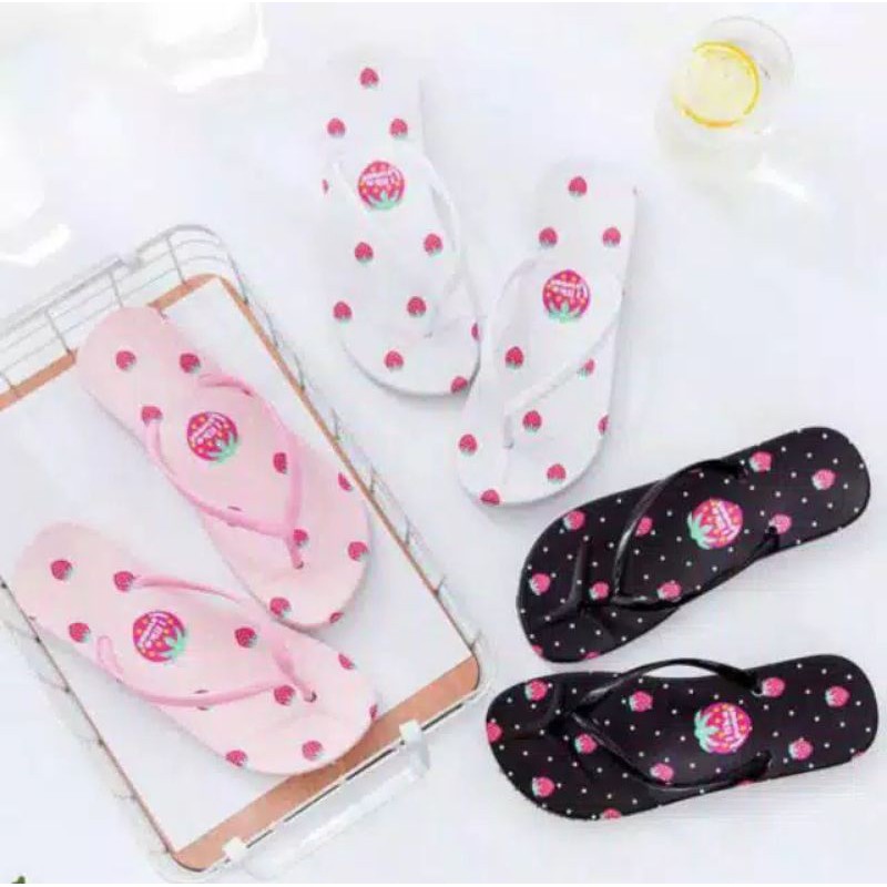 SANDAL JEPIT WANITA MOTIF STRAWBERRY BINTIK