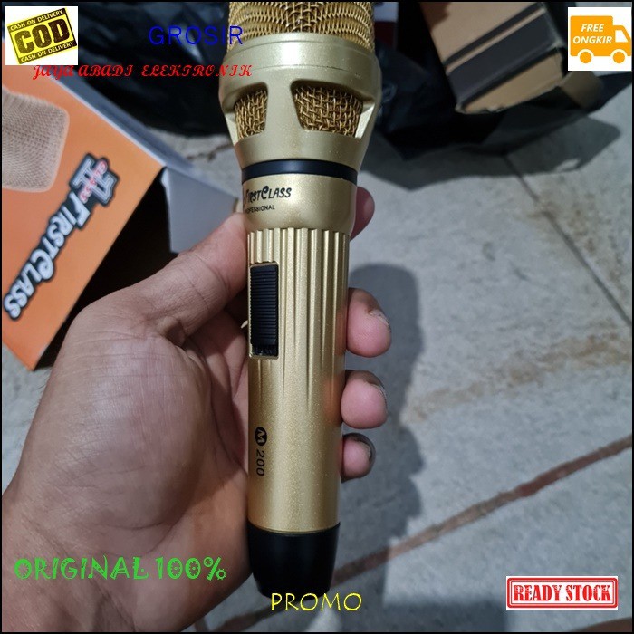 G521 First class Mic kabel dynamic ORIGINAL Microphone besi metal profesional firstclass pro sing cable karaoke vocal audio sound mik pengeras suara mikrophone EMAS golden G521   Bisa buat segala jenis audio sound  WARNA EMAS  Langsung nyala. Tidak menggu