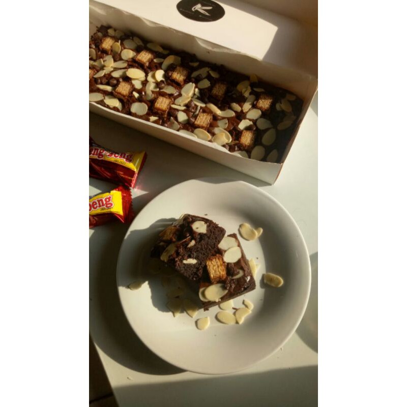 

Fudgy brownies 30x10