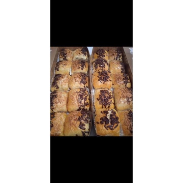 

Bolen pisan coklat/keju isi 10pcs