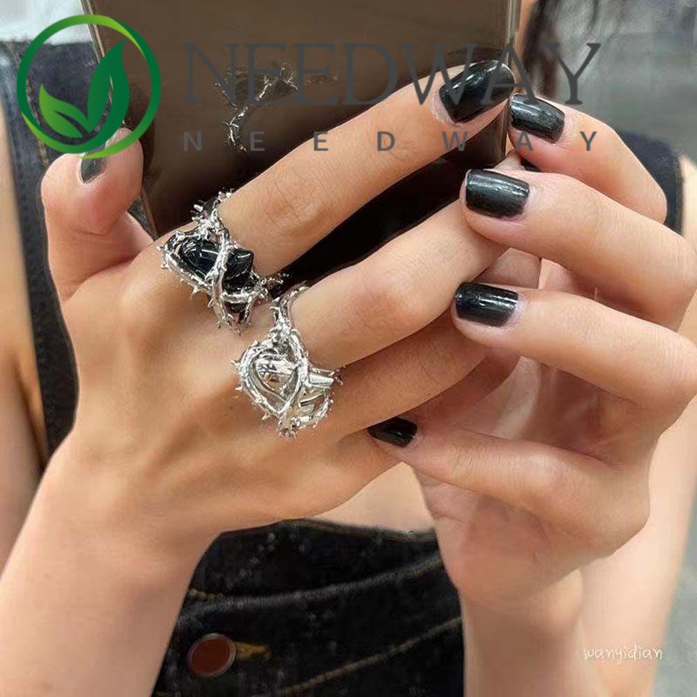 Needway  Lovers Open Rings Vintage Joint Rings Women Rings Punk Thorns Gifts Heart Shaped Black Trendy Jewelry Korean Style/Multicolor