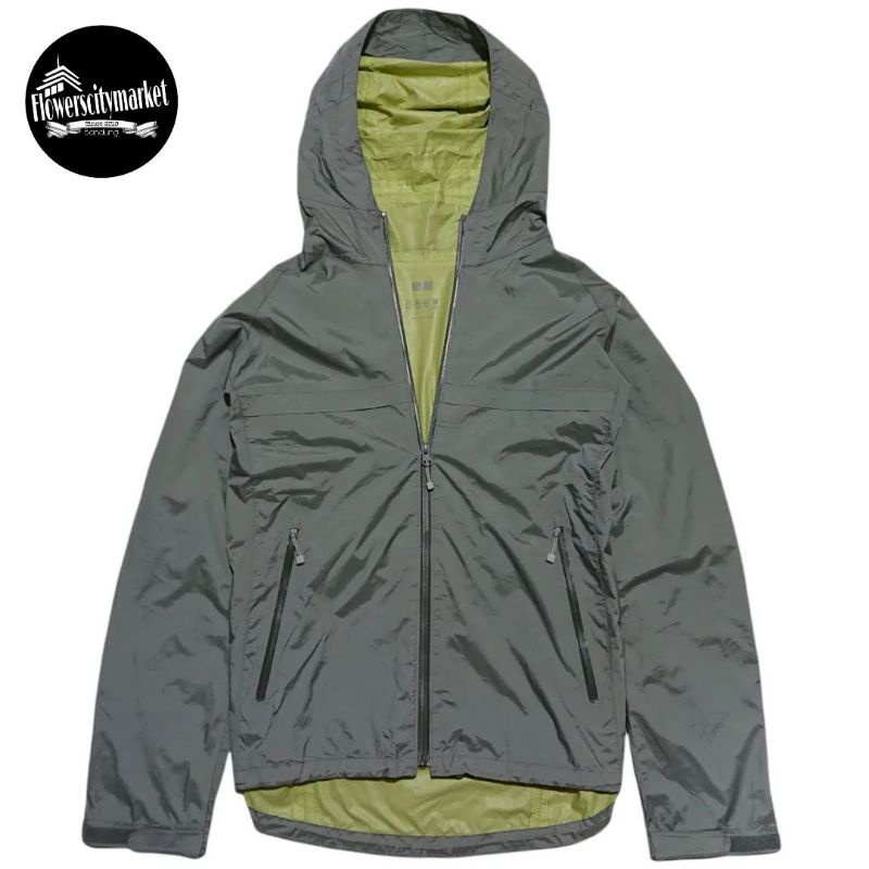 Uniqlo Outdoor Jacket Original Second/Jaket Second/Jaket Outdoor Second/Jaket Gunung/Jaket Pria Wani