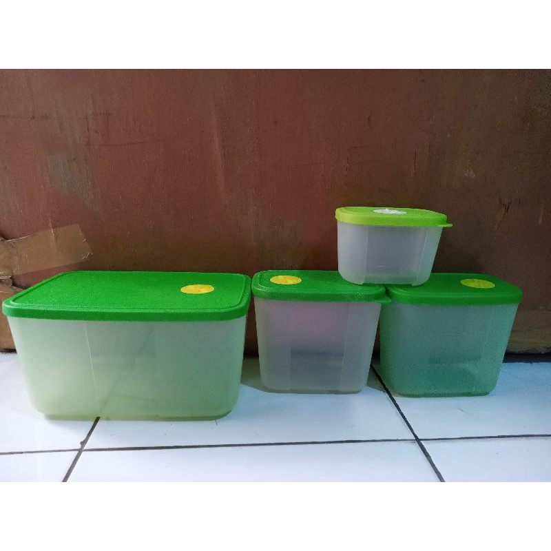 Set Tupperware second hijau