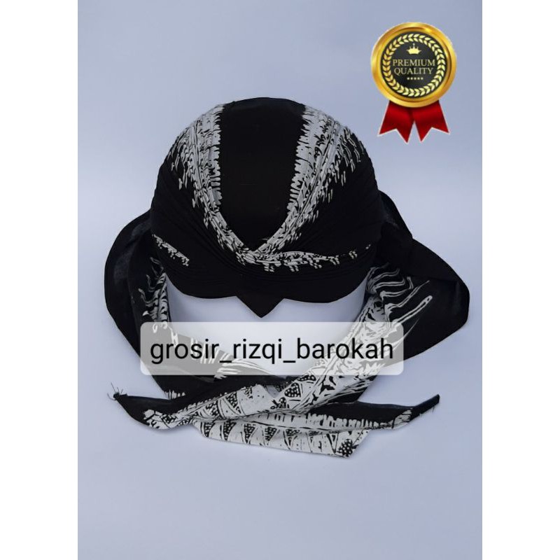BLANGKON JOGJA HALUS PARJO HITAM LIPAT SLIWIR / TOPI ADAT / TOPI TRADISIONAL / KUPLUK JAWA