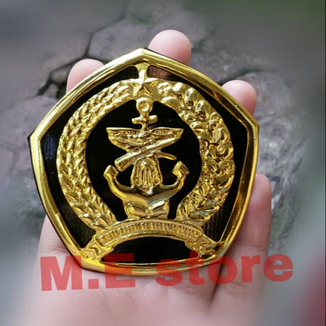 emblem baret menwa