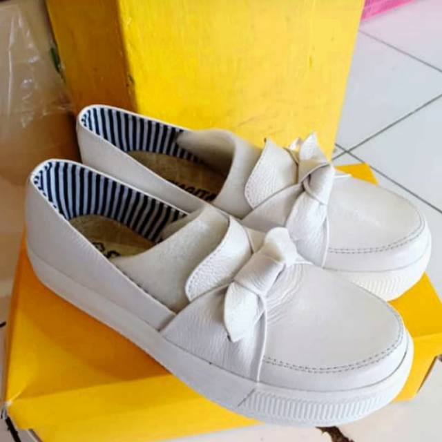 Sepatu Kulit Garut Wanita