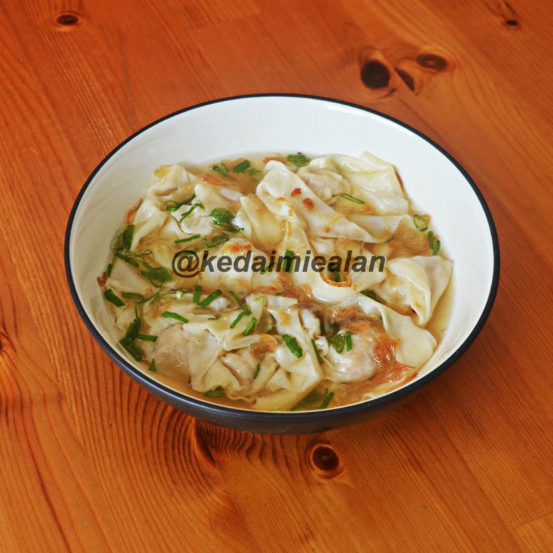 

Pangsit Kuah Ayam Vacuum Frozen Halal